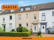 Charmanter Altbau mit Potenzial: Sanierungsbedürftiges Mehrfamilienhaus in ruhiger Lage - Mönchengladbach