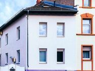 +FFM-Ginnheim+ Charmantes Stadthaus m. optimaler Nutzbarkeit, Garten + Fläche für neues XS-Haus - Frankfurt (Main)
