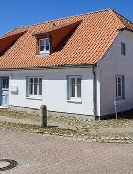 Schmuckstück auf Rügen - Ein Haus - 2 Wohnungen - komplett saniert - Garz (Rügen)
