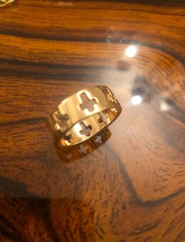 Ring mit Kreuz zu verschenken in Dresden oder Versand - Dresden