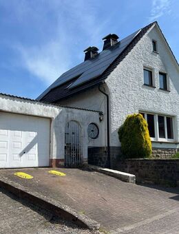 Einfamilienhaus mit großzügigem Garten in ruhiger Lage - Warburg (Hansestadt)