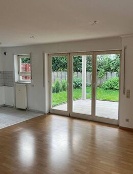 ImmoBillia: "Schön geschnittene 3-Zi. Erdgeschosswohnung mit eigenem Garten!" - Ilsfeld