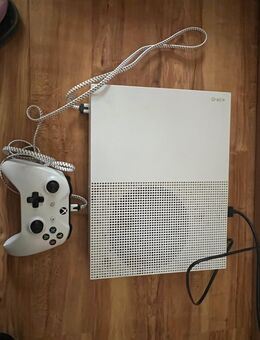 Xbox one s mit 19 spielen zu verkaufen - Hildesheim