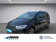 VW Touran, 2.0 TDI Active, Jahr 2022 - Schwerin