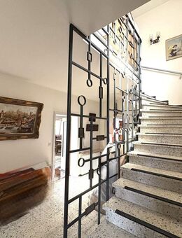 Großzügiges Einfamilienhaus mit Garten & Doppelgarage- Ihr neues Zuhause! - Zirndorf