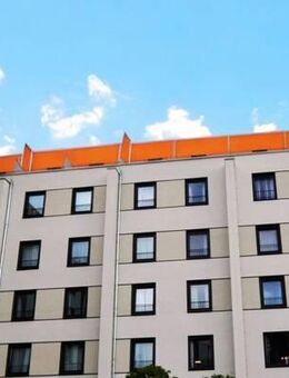 Lichtdurchflutetes Wohnglück: Stilvolle 1-Zimmer-Etagenwohnung mit Einbauküche. *Möbliert* - Düsseldorf