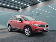 VW Tiguan, 2.0 TDI Move, Jahr 2023 - München