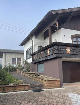 LANDVILLA, POOL, TROPISCHER GARTEN, EFFIZIENT - Weiskirchen