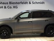 VW Touareg, 3.0 TDI R-Line PanoStandh, Jahr 2024 - Wedel