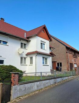 Geräumiges Zweifamilienhaus mit Scheune und großem Grundstück in ruhiger Lage - Sonnenstein