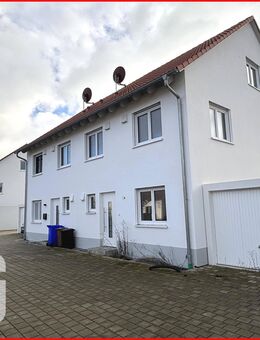 Neuwertige Doppelhaushälfte in KfW-55-Standard - Blindheim