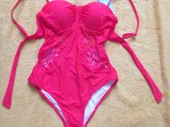 NEU * Sexy * ausgefallen * Cut Outs * Lace-Ausstanzungen * Lochspitze * Badeanzug * Body * Einteiler "Jasenia" Gr. 36- 38/ S * rot * - Riedlingen