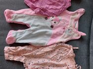 Mädchen Set Gr.50-56 Strampler Body Kleid Socken Strumpfhosen Schlafanzug Overall - Norderstedt