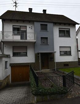 Kurzfristig frei - gepflegtes, vielseitig nutzbares Zweifamilienhaus mit Garten - Mosbach
