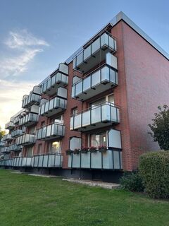 Wohnen mit Ausblick ! Gut geschnittene 2,5 Zimmer Eigentumswohnung - Endetage - in ruhiger Lage in Meckelfeld zu verkaufen !!