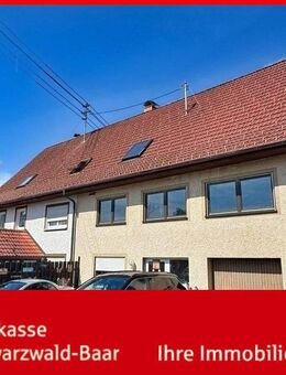 Doppelhaushälfte mit 2 Garagen - Donaueschingen
