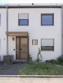 Charmantes Reihenmittelhaus mit Garten in ruhiger Lage von Heilbronn - Heilbronn