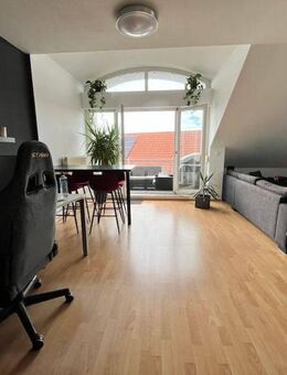 Einziehen und wohlfühlen: Moderne 2 ZW mit Abendsonne! - Linkenheim-Hochstetten