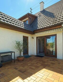 Ihr neues Zuhause: Charmantes Einfamilienhaus mit Garten mitten in Geislingen! - Geislingen (Steige)