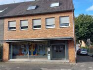 NE-Holzheim-Zentrum: Rarität mit Rendite oder (Teil-)Selbstnutzung, 2-FH mit Büro/LaLo, Einzelgarage u. KFZ-Stellplatz!!! - Neuss