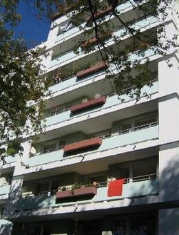 Provisionsfreie, möblierte 1,5-Zimmer-Wohnung im 7. Stock an der U-Bahnhaltestelle "Quiddestraße - München