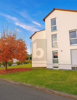 FRISCH RENOVIERT SCHÖNE AUSSICHT MIT STELLPLATZ - Bad Emstal