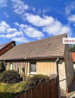 IMMOBERLIN:DE - Charaktervolles Haus mit viel Potential, Sonnengarten und Solaranlage in ländlicher Lage - Märkische Heide