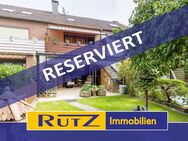 Delmenhorst-Deichhorst | Geräumiges Reihenmittelhaus mit schönem Garten, Balkon und Garage - Delmenhorst