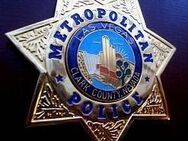 Suche USA-Polizei-Metallabzeichen -Police badges - Fürth