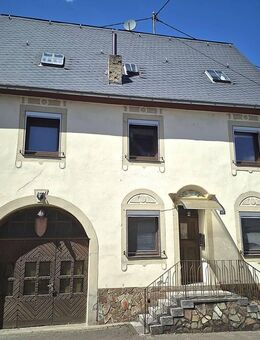 Kröv-Zentrum: 1-2 Familienhaus mit Stellplätzen und Freisitz in zentraler Lage! - Kröv