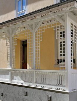 Zauberhafte, kernsanierte Altbauwohnung in Innenstadtlage - Baden-Baden