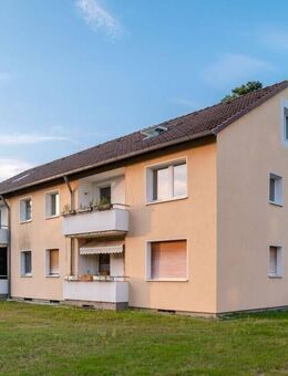 Moderne 4-Zimmer-Wohnung mit neuem Laminatboden in Celle Klein Hehlen! - Celle