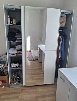 Kleiderschrank 150x190/Armoire - Biel/Bienne