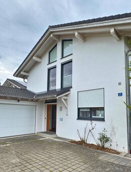 Mit etwas Feinschliff zum Traumhaus - Einfamilienhaus mit atemberaubendem Panoramablick und Pool - Aying