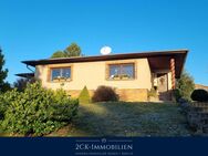 Einfamilienhaus auf zwei Ebenen mit großem, pflegeleichten Garten, Wintergarten, Terrasse, Garage! - Lancken-Granitz