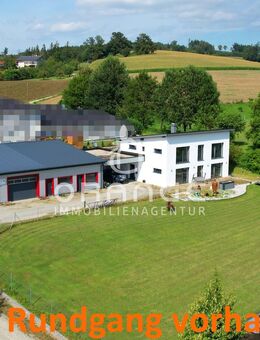 426 m² WNF - Modernes & neuwertiges (Massiv-) Traumhaus inkl. Gewerbehalle, Büro & großem Garten!! - Bad Griesbach (Rottal)