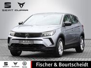 Opel Grandland, 1.2 Basis, Jahr 2022 - Lohmar