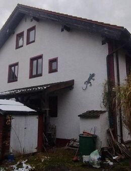 Großes Haus mit 12 Zimmern mit eingewachsen Garten im nördlichen Chiemgau - Trostberg