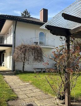 Den eigenen Geschmack verwirklichen! Renovierungsbedürftiges Ensemblehaus mit viel Platz und schönem Grundstück - Grünwald
