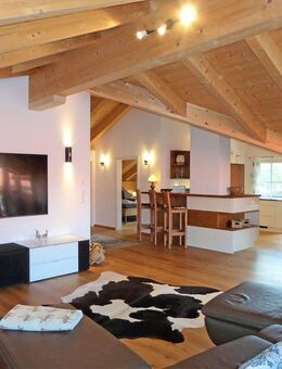Exklusive Chalet- Dachgeschoss-Wohnung mit 3 Balkonen - Garmisch-Partenkirchen