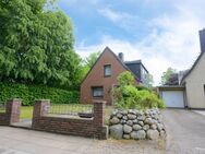 Charmantes Einfamilienhaus mit Potenzial und großem Garten - Heide