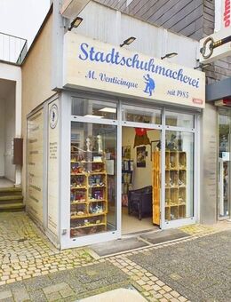 Jetzt investieren: Geschäftshaus im Zentrum von Gummersbach mit 6,5?% Netto-Mietrendite - Gummersbach