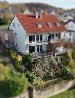 Sehr gepflegte Doppelhaushälfte mit einzigartiger Aussicht - Zellingen