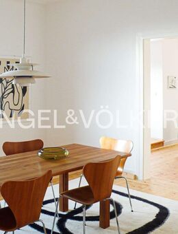 Formvollendet Wohnen in einer imposanten 8-Zimmer-Beletage mit Balkon . im denkmalgeschützten Unikat - Tübingen