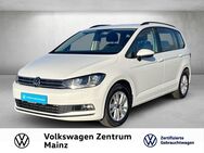 VW Touran, 2.0 TDI Comfortline APP, Jahr 2021 - Mainz