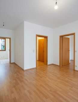 Charmante Erdgeschosswohnung mit privatem Garten - Ottobrunn