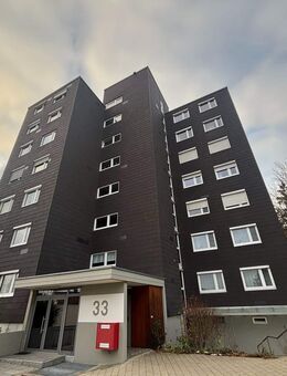 Helle 3-Zimmer-Wohnung im obersten Stockwerk mit Einzelgarage im Wohngebiet Mittelrain - Heidenheim (Brenz)