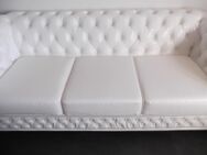 Chesterfield Couch weiß veganes Leder - Mülheim (Ruhr)