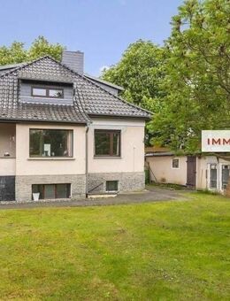 IMMOBERLIN.DE - Fabelhaft saniertes Haus mit Sonnengarten & Garage in sehr familienfreundlicher Lage - Berlin