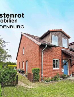 HELLES UND MODERNES REIHENENDHAUS MIT ZWEI GAUBEN + TERRASSE UND GRUNDSTÜCK IN KRÖPELIN - Kröpelin